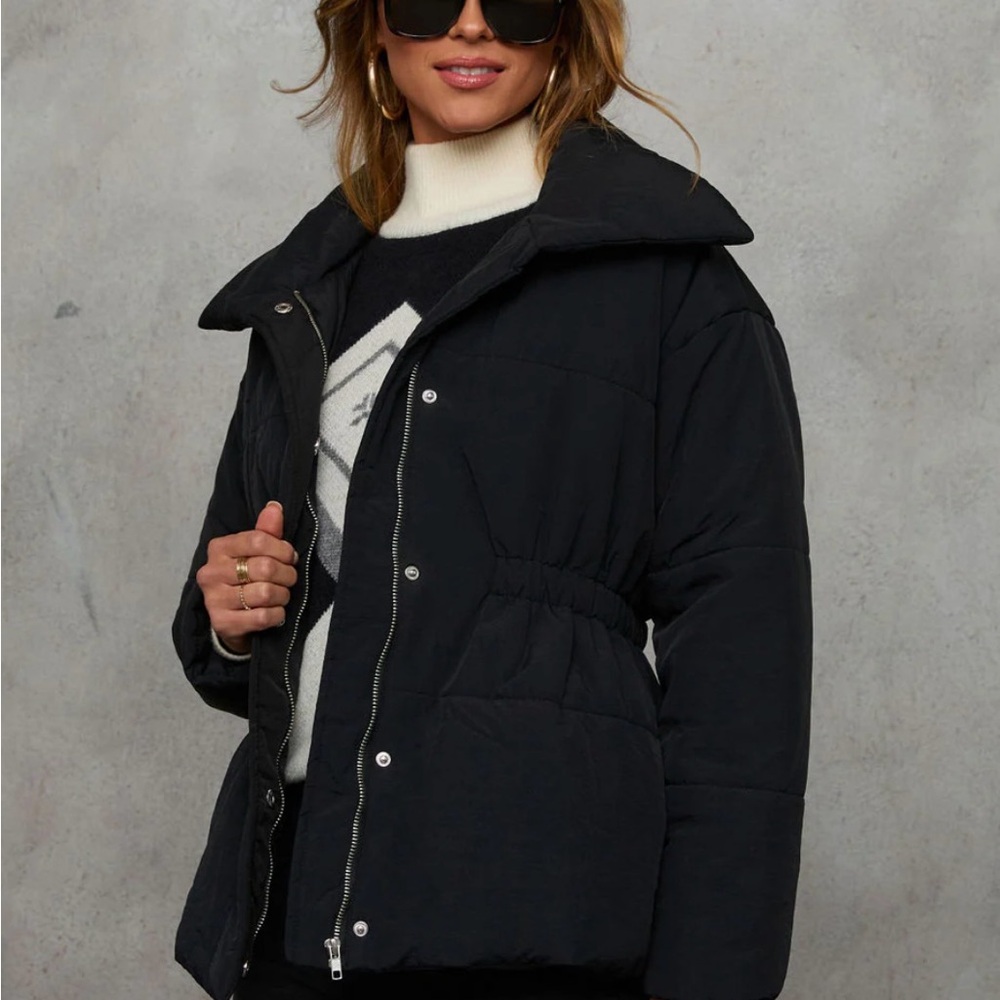 Women's Black Puffer Jacket